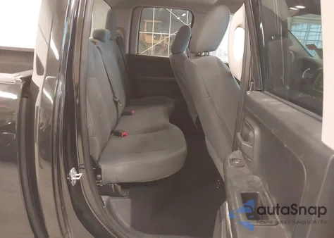 2015 Ram 1500 Express z USA, uszkodzony, nr VIN 1C6RR7FT3FS620403